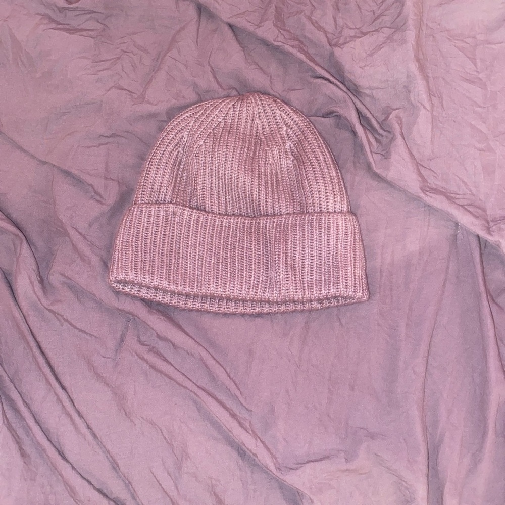 H&M purple/lavender hat